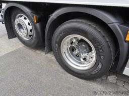 DAF XF 480 E6 6x2 / Lamberet refrigerator