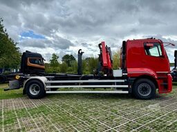 Ford 4x2 Road 1845 Low Roof Sleeper Cab
