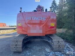 Hitachi ZX225 Excavator with Tilt and 2 Buckets