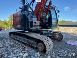 Hitachi ZX225 Excavator with Tilt and 2 Buckets