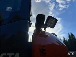 Hitachi ZX95US-7 Excavator w/ Rototilt w/ grab – 2 buckets