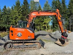Hitachi ZX95US-7 Excavator w/ Rototilt w/ grab – 2 buckets