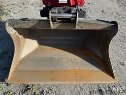 Hitachi ZX95US-7 Excavator w/ Rototilt w/ grab – 2 buckets