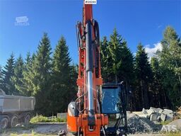 Hitachi ZX95US-7 Excavator w/ Rototilt w/ grab – 2 buckets