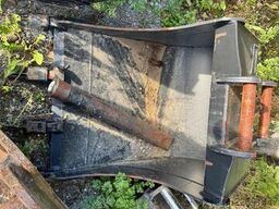 Hitachi ZX95US-7 Excavator w/ Rototilt w/ grab – 2 buckets