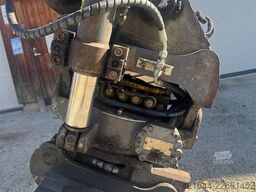 Hyundai Robex 80CR-9 Crawler Excavator – 2 Buckets & Tilt