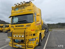 Scania R580 6X2 truck with hydraulics