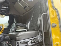 Scania R580 6X2 truck with hydraulics