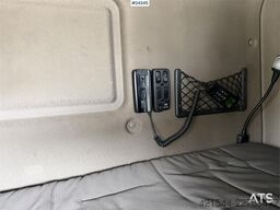 Scania R580 6X2 truck with hydraulics
