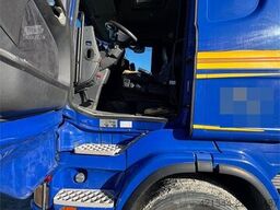Scania R560 6x2 Hooklift Truck – Crane Hydraulics – Flatb