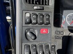 Scania R560 6x2 Hooklift Truck – Crane Hydraulics – Flatb