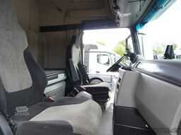 MAN TGX 18.470 4x4H tractor unit / Wielton
