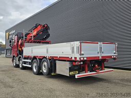 Volvo FH 540 8x2/6 / PALFINGER 65 t/m CRANE + JIB