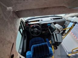 MERCEDES-BENZ Heckniederflur Sprinter 517 / 4 er Bestuhlung