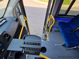 MERCEDES-BENZ Heckniederflur Sprinter 517 / 4 er Bestuhlung