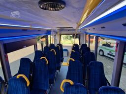 MERCEDES-BENZ Heckniederflur Sprinter 517 / 4 er Bestuhlung