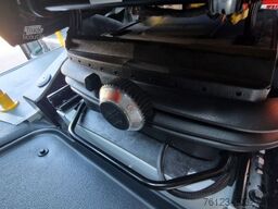 MERCEDES-BENZ Heckniederflur Sprinter 517 / 4 er Bestuhlung