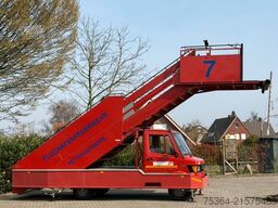 MERCEDES-BENZ 308D Dahms&Co Flughafenfeuerwehr Rettungstreppe