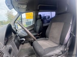 MERCEDES-BENZ Sprinter II Kasten  319 CDI  / 4 Sitze / Maxi