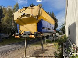  Stratos B90-42 sand spreader – 9 cubic meters