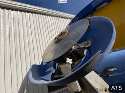  Stratos B90-42 sand spreader – 9 cubic meters