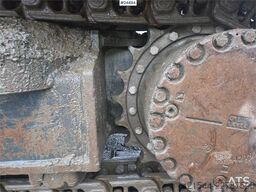 Komatsu PC210LC-11 Excavator with OilQuick quick coupler a