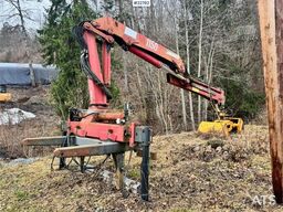HMF Hermeler Maschinenbau 1150 crane with grab.
