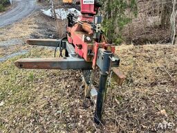 HMF Hermeler Maschinenbau 1150 crane with grab.