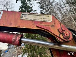 HMF Hermeler Maschinenbau 1150 crane with grab.