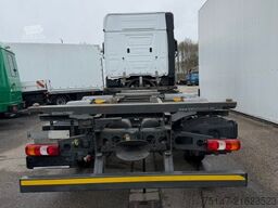 MERCEDES-BENZ 2540 L Actros 6x2  5-Sitzer Fahrschule