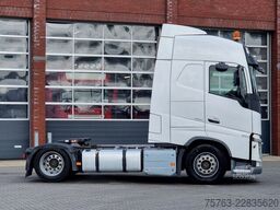 Volvo FH 13.460 Globetrotter 4x2 - Low deck - Full ai...
