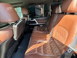 TOYOTA Land Cruiser V8 4D Geländewagen SUV