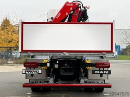 MAN TGS 33.520 6x6 BL Pritsche Kran Fassi F235A.2.24