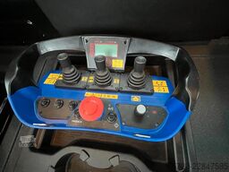 Mercedes-Benz Arocs 3348 6x4 BB Dreiseitenkipper FASSI F195A
