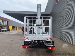 Nissan Cabstar 35.12 NT400 Multitel MJ201