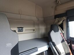 MAN TGS 35.420 8x2 / Chassis 6.4 m / ADR AT