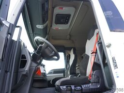 MAN TGS 35.420 8x2 / Chassis 6.4 m