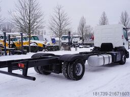 Renault D16 E6 4x2 / Chassis 735 cm