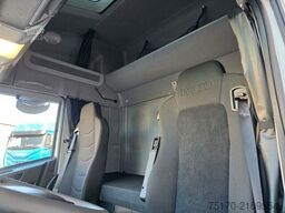 Iveco Eurocargo ML80E21/P LBW 1.000kg L-Haus