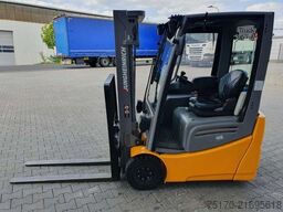 Jungheinrich EFG 215 / Triplex 4.25m / SS / nur 1.680h / 2021