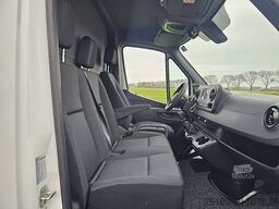 MERCEDES-BENZ SPRINTER 317 Bakwagen Laadklep!