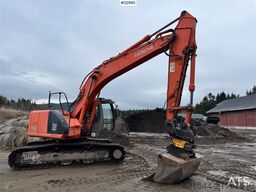 Hitachi ZX225USR crawler excavator w/ tiltrotator and grad