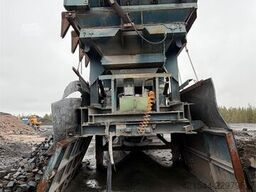 Svedala Roadmaster H4000 Rock crusher