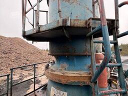 Svedala Roadmaster H4000 Rock crusher