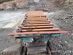 Svedala Roadmaster H4000 Rock crusher