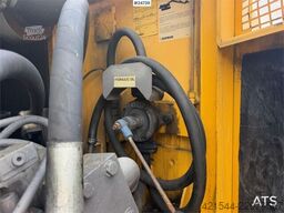 Åkerman EW230 wheeled excavator with two buckets and tiltr