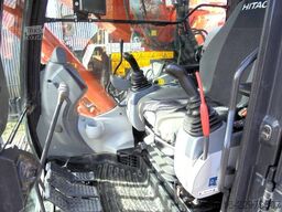 Hitachi ZX 225 US LC-6