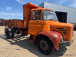 Berliet L62 **4CYL-BENNE**