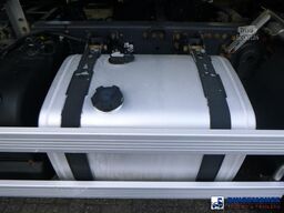 Renault Premium 280 dxi 4x2 fuel tank 13.6 m3 / 4 comp