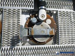 Renault Premium 280 dxi 4x2 fuel tank 13.6 m3 / 4 comp